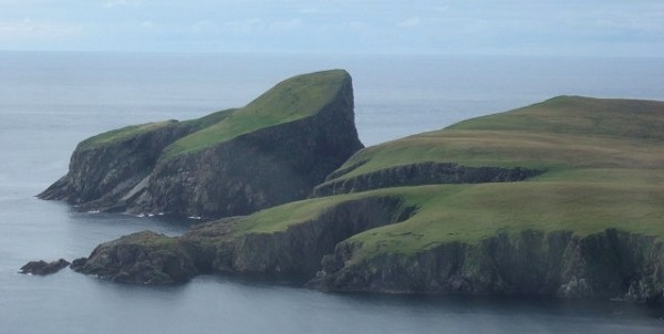 Sheep Rock and Fair Isle from the air (photo: Alan Dawson)