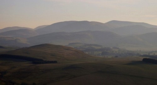 Broomy Law, Goseland Hill and beyond (photo: Klaus Schwartz)