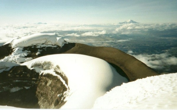 Summit crater on Cotopaxi (photo: Alan Dawson)