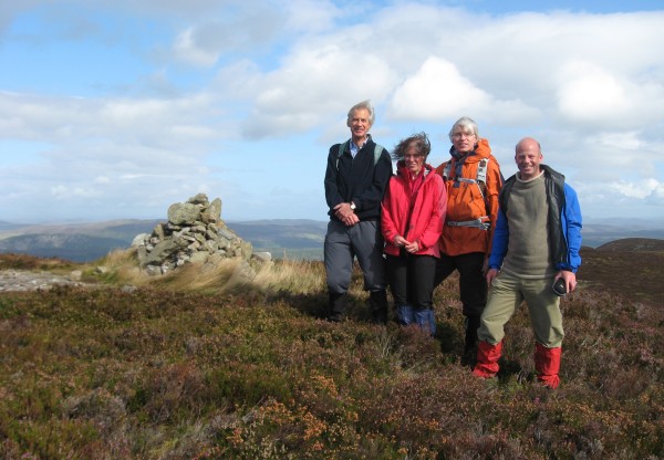 Wedding party on Struie (photo: Eric Young)